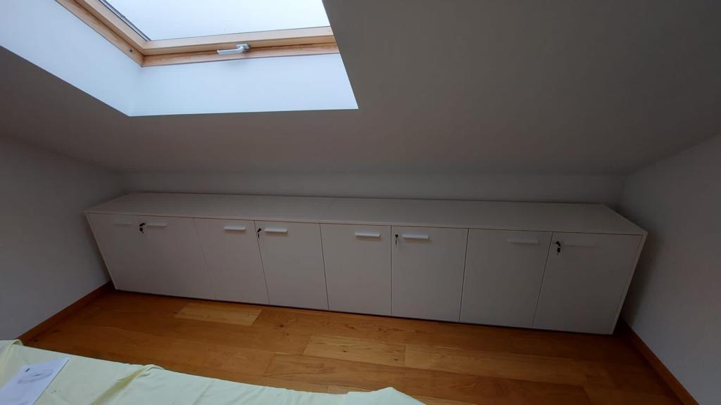 Conversion of an attic into an office
