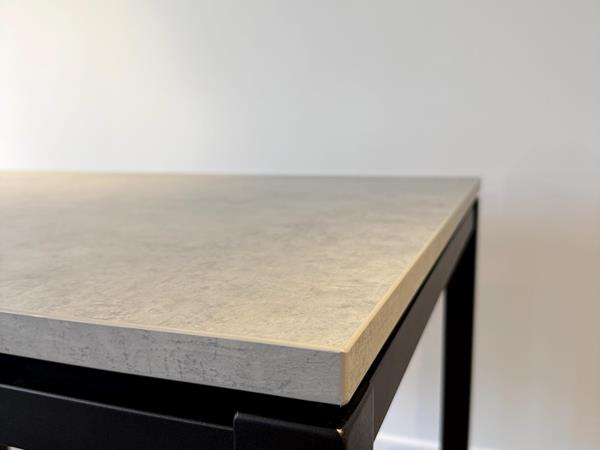 Table de bureau ou de réunion